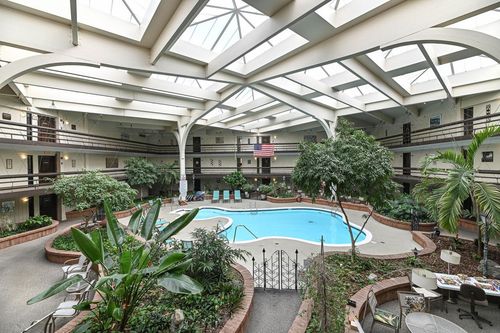 240-5200 S Tuckaway Boulevard, Greenfield, WI, 53221 | Card Image