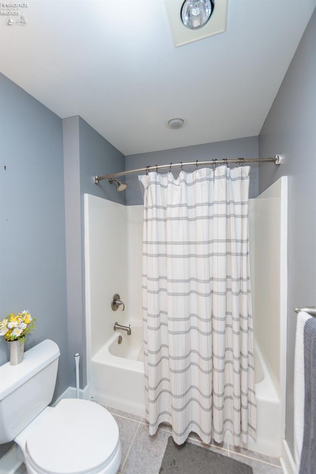 1402 Newman Ave, House other with 3 bedrooms, 3 bathrooms and null parking in Lakewood OH | Image 41