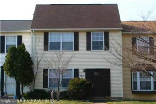 8637 Cartwright Ct, MANASSAS PARK, VA, 20111-2387 | Card Image