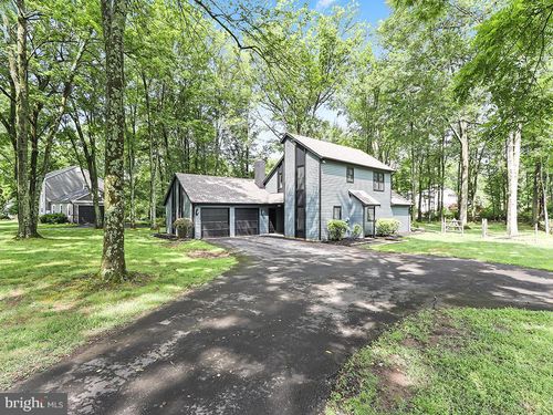 476 N Shady Retreat Rd, DOYLESTOWN, PA, 18901-2230 | Card Image