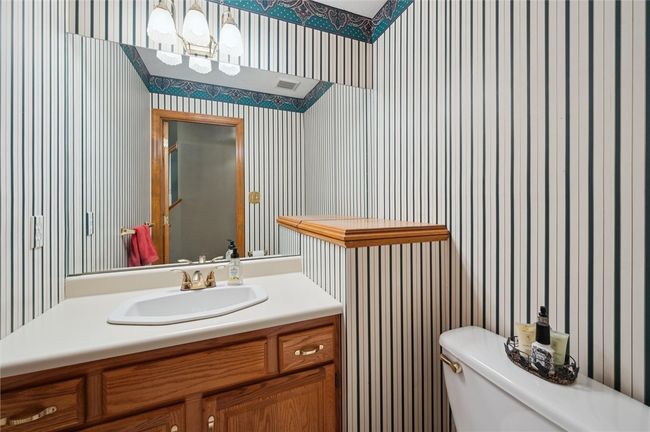 205 Elmhurst Circle, House other with 4 bedrooms, 4 bathrooms and 3 parking in Cranberry Twp PA | Image 41