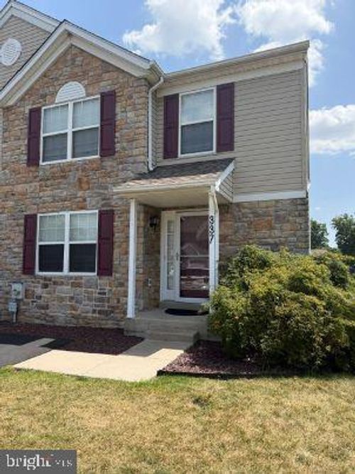 337 Cedar Waxwing Dr, WARRINGTON, PA, 18976-3022 | Card Image