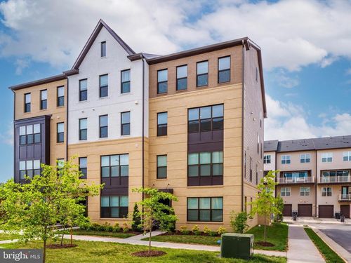 24-4902 Longmire Way, CHANTILLY, VA, 20151-2550 | Card Image