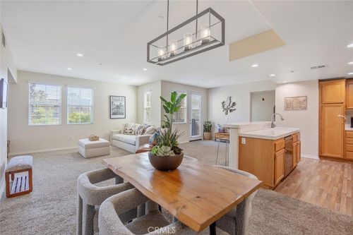 431-243 Riverdale Ct, CAMARILLO, CA, 93012 | Card Image