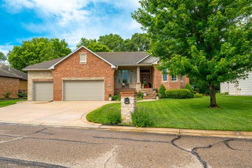 6513 S Cedardale Ave, Derby, KS, 67037-8679 | Card Image