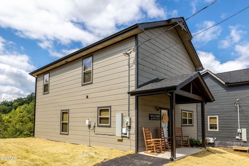 2107 Eagle Feather Drive, Sevierville, TN, 37862 | Card Image
