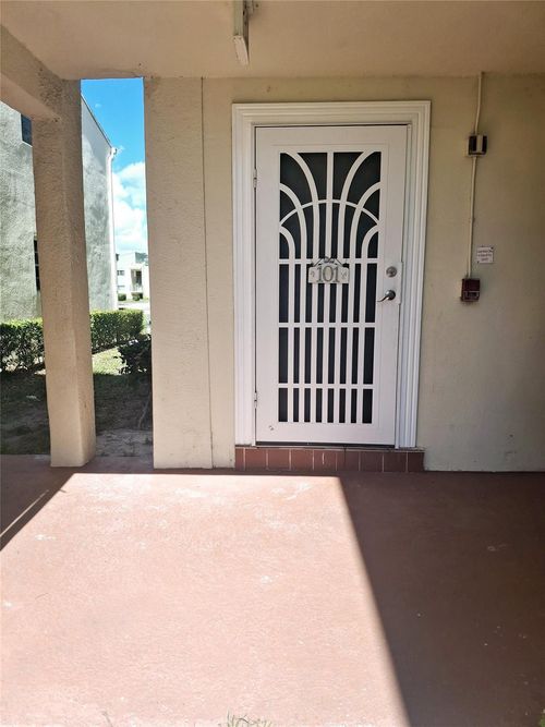 apt-101-4128 Nw 88th Ave, Coral Springs, FL, 33065-1894 | Card Image