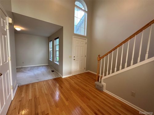 1700 Thistle Dr, Canton, MI, 48188-3086 | Card Image
