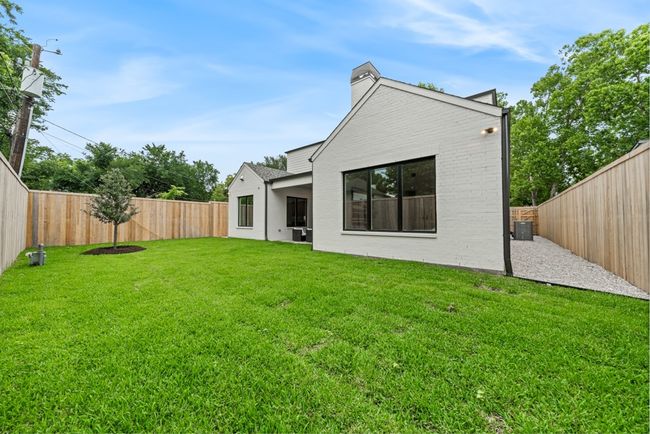 7330 Lehigh Dr, House other with 4 bedrooms, 5 bathrooms and null parking in Dallas TX | Image 32