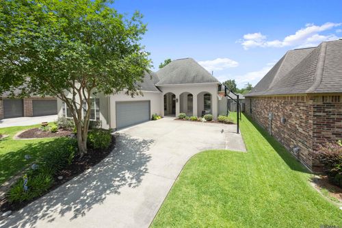 16157 Woodland Ridge Ave, Baton Rouge, LA, 70816 | Card Image