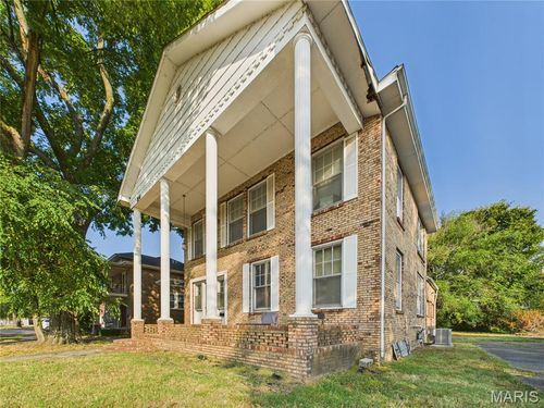114 W North St, Sikeston, MO, 63801-4131 | Card Image