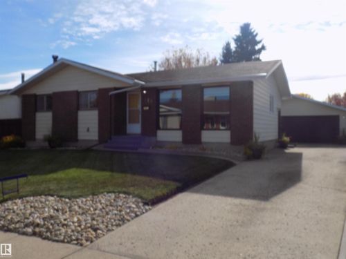 129 Mountain Ash Dr, Wetaskiwin, AB, T9A2T4 | Card Image