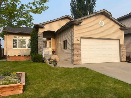 128 Ingle Close, Red Deer, AB, T4R3S2 | Card Image