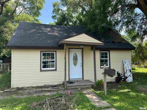 805 S 10th St, Monmouth, IL, 61462-2916 | Card Image