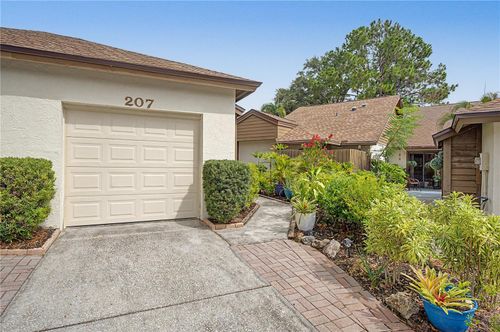 207 Lighthouse Ct, SAFETY HARBOR, FL, 34695-2153 | Card Image
