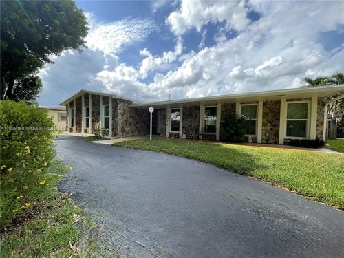11911 Nw 14th Ct, Pembroke Pines, FL, 33026-2507 | Card Image