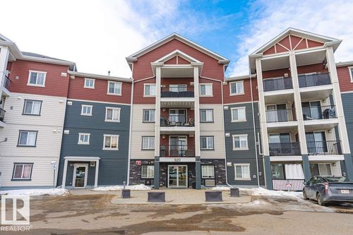 920 156 St Nw, Edmonton, AB, T6R0N6 | Card Image