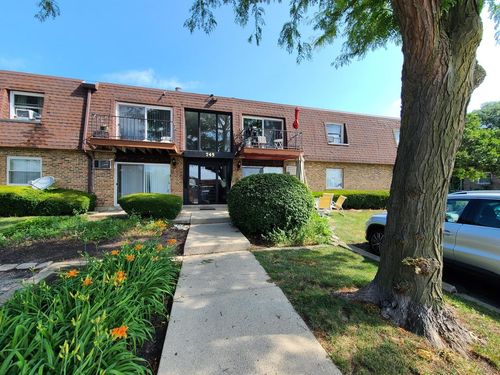 apt-103-745 Grove Dr, Buffalo Grove, IL, 60089-4046 | Card Image