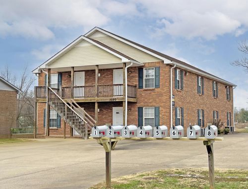 3292 Tower Dr, Clarksville, TN, 37042-1542 | Card Image