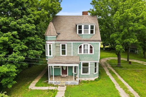 408 Vassar St, Bunceton, MO, 65237-1106 | Card Image