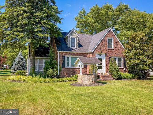 1237 Pine Grove Rd, Yardley, PA, 19067-3318 | Card Image