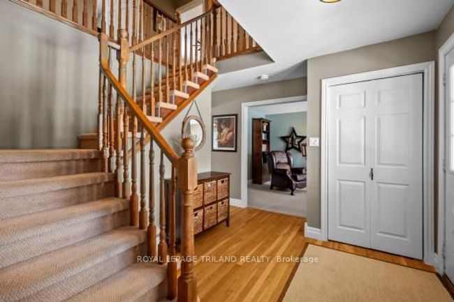 21 Sherwood Cres, House other with 5 bedrooms, 3 bathrooms and 6 parking in Exeter ON | Image 6