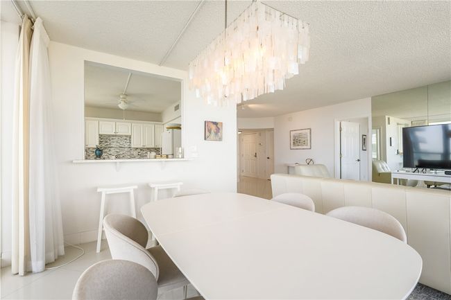 APT-702S - 3554 Ocean Dr, House attached with 2 bedrooms, 2 bathrooms and null parking in Vero Beach FL | Image 15