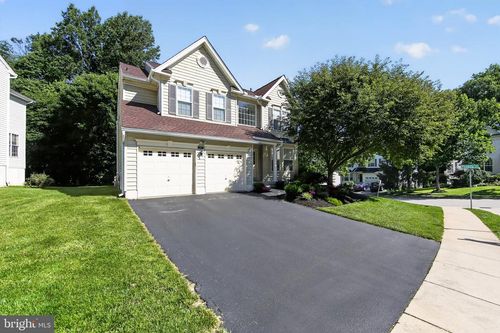 201 Snowberry Way, WEST CHESTER, PA, 19380-7303 | Card Image