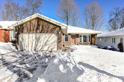 1003 Montrose St, Brockville, ON, K6V7E9 | Card Image