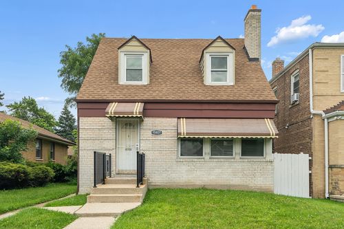 10407 S Eberhart Ave, Chicago, IL, 60628-2933 | Card Image