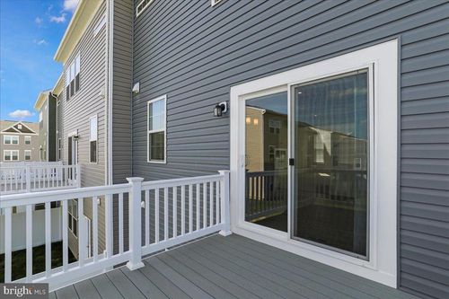 21 Stafford Pl, FALLING WATERS, WV, 25419-1797 | Card Image