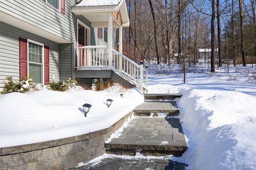 953 Beekman Rd, Hopewell Junction, NY, 12533-5504 | Card Image