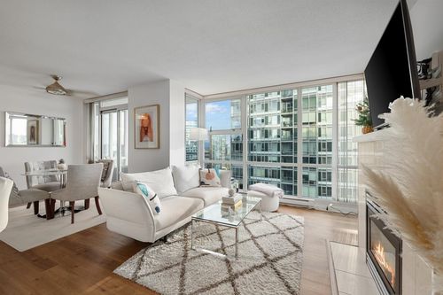 2201-1077 Marinaside Cres, Vancouver, BC, V6Z2Z5 | Card Image