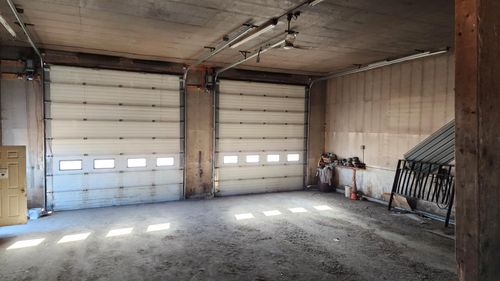 {{alt}} | Card Image