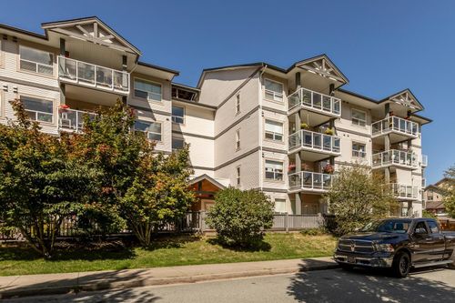 308-1203 Pemberton Ave, Squamish, BC, V8B0J7 | Card Image