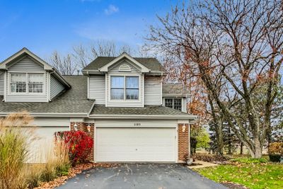 1105 Adare Court, Townhouse with 2 bedrooms, 2 bathrooms and 2 parking in St. Charles IL | Image 2