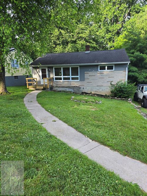 2524 Parnell Rd., Bluefield, WV, 24701 | Card Image