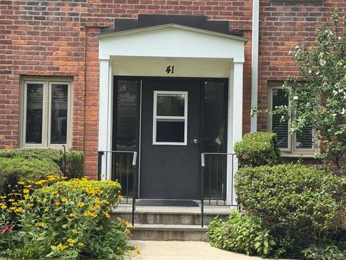 apt-b-41 Lawrence Dr, White Plains, NY, 10603-1368 | Card Image