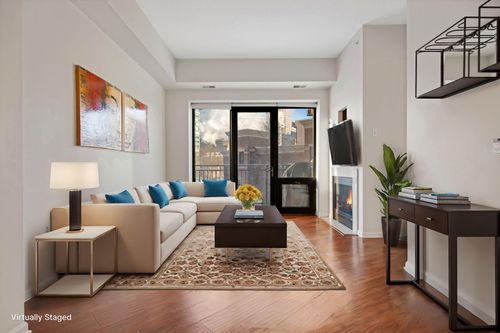 apt-204-500 E Grant St, Minneapolis, MN, 55404-1423 | Card Image