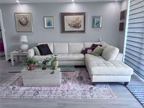 1202-18061 Biscayne Blvd, Aventura, FL, 33160-2510 | Card Image