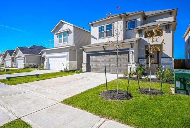21703 Cypress Trellis Dr, House other with 4 bedrooms, 2 bathrooms and 2 parking in Cypress TX | Image 6