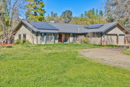 3440 Fullmoon Dr, Placerville, CA, 95667-8305 | Card Image