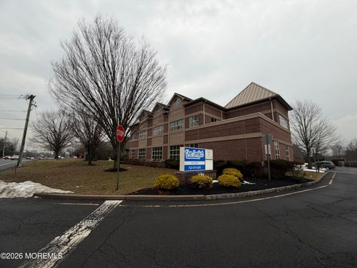 97 Cedar Grove Ln, Somerset, NJ, 08873-4413 | Card Image