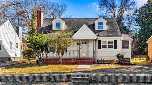 2939 Ne Gilmer Ave, Winston-Salem, NC, 27105-4333 | Card Image