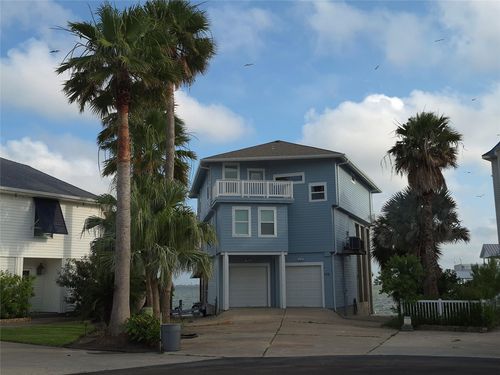 106 Quayside Dr, Tiki Island, TX, 77554-6192 | Card Image