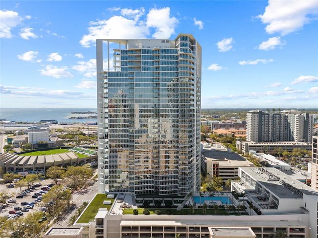 Iconic Signature Place located 1 block from Beach Drive and in the middle of it all! | Image 49