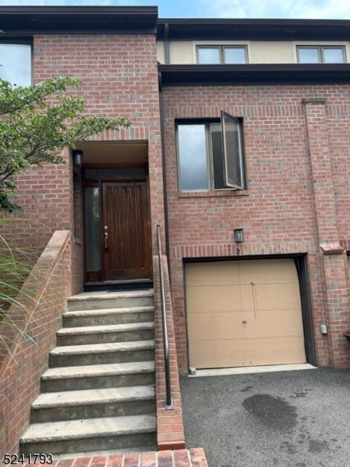 9 Drew Ct, North Caldwell, NJ, 07006-4747 | Card Image