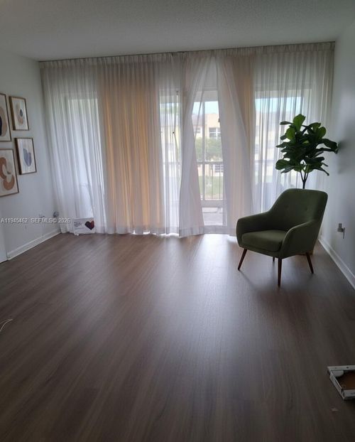 apt-304-5841 Nw 61st Ave, Tamarac, FL, 33319-2267 | Card Image