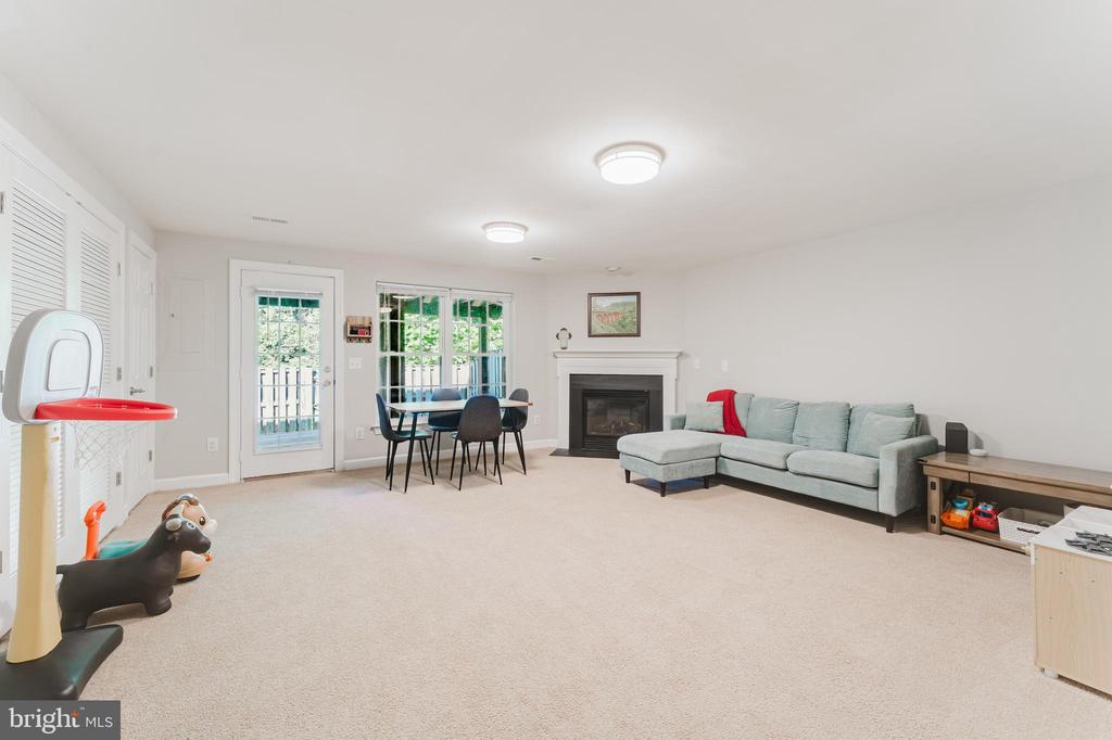 Residential in WOODBRIDGE 5