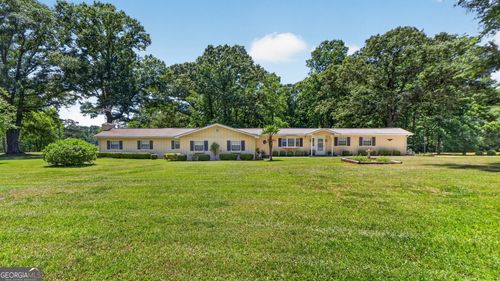 100 Bass Cir, Jackson, GA, 30233-6328 | Card Image